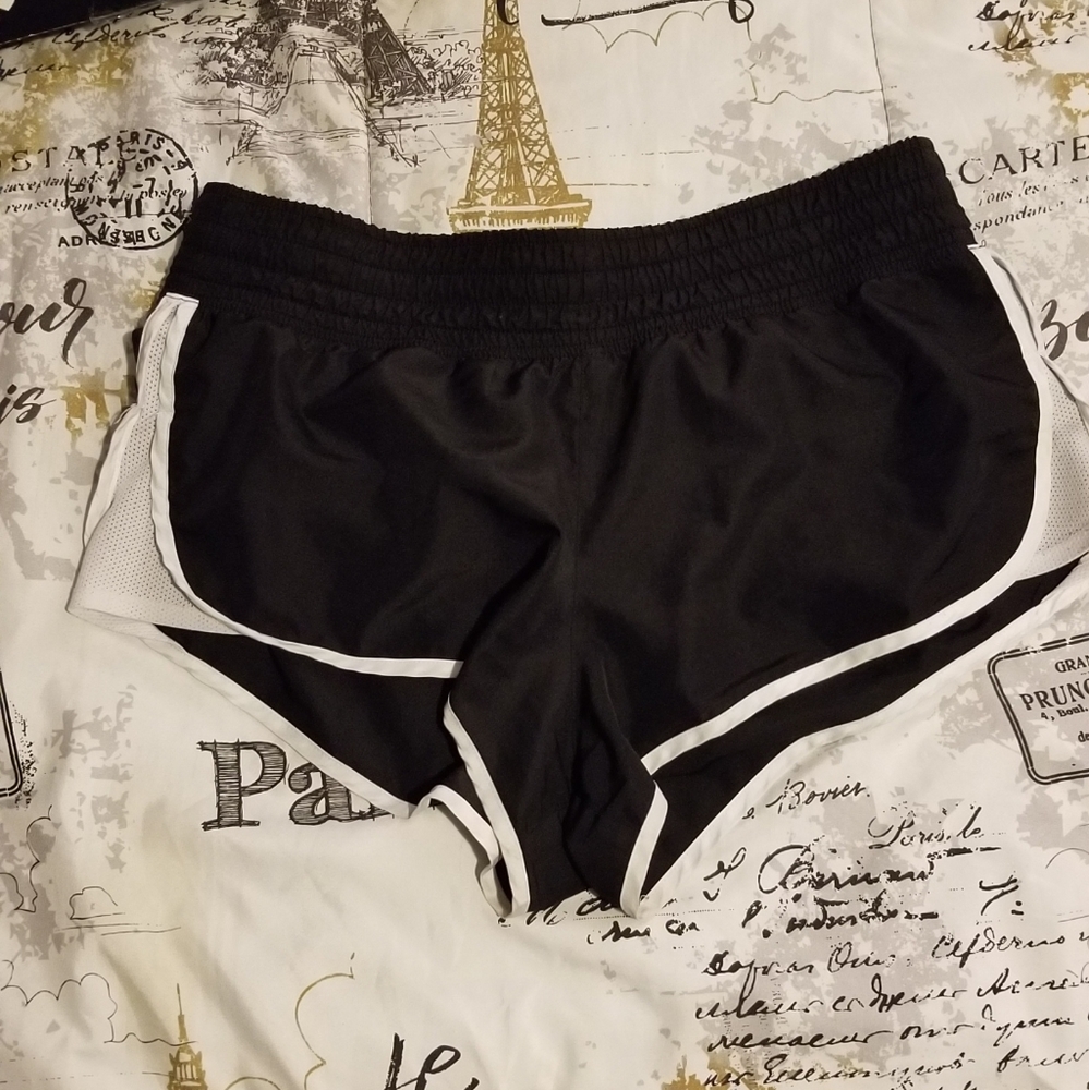 Juniors SO XL Black Atheltic Shorts with built in